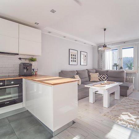 Bianco Apartament กดิเนีย ภายนอก รูปภาพ