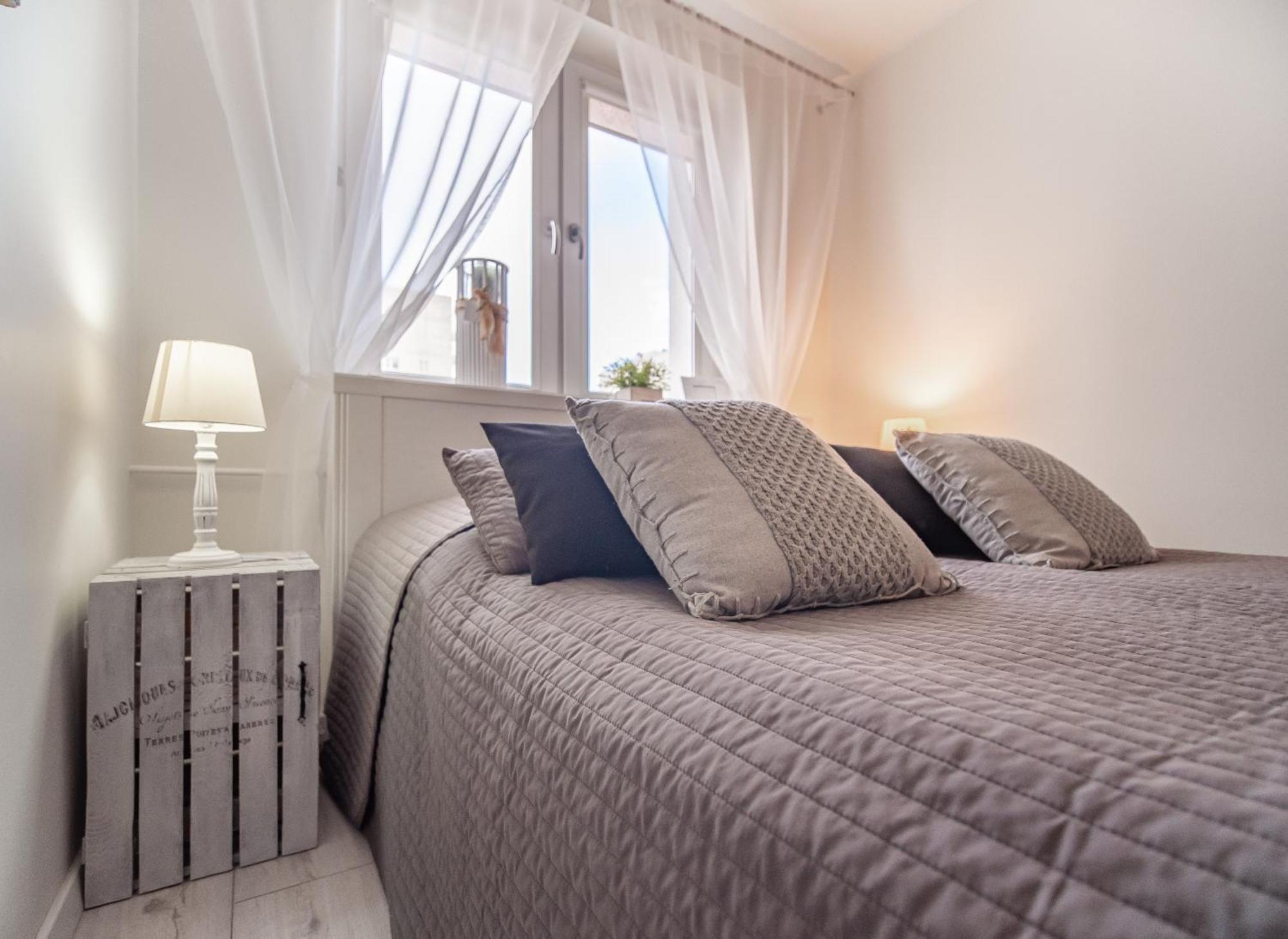 Bianco Apartament กดิเนีย ภายนอก รูปภาพ